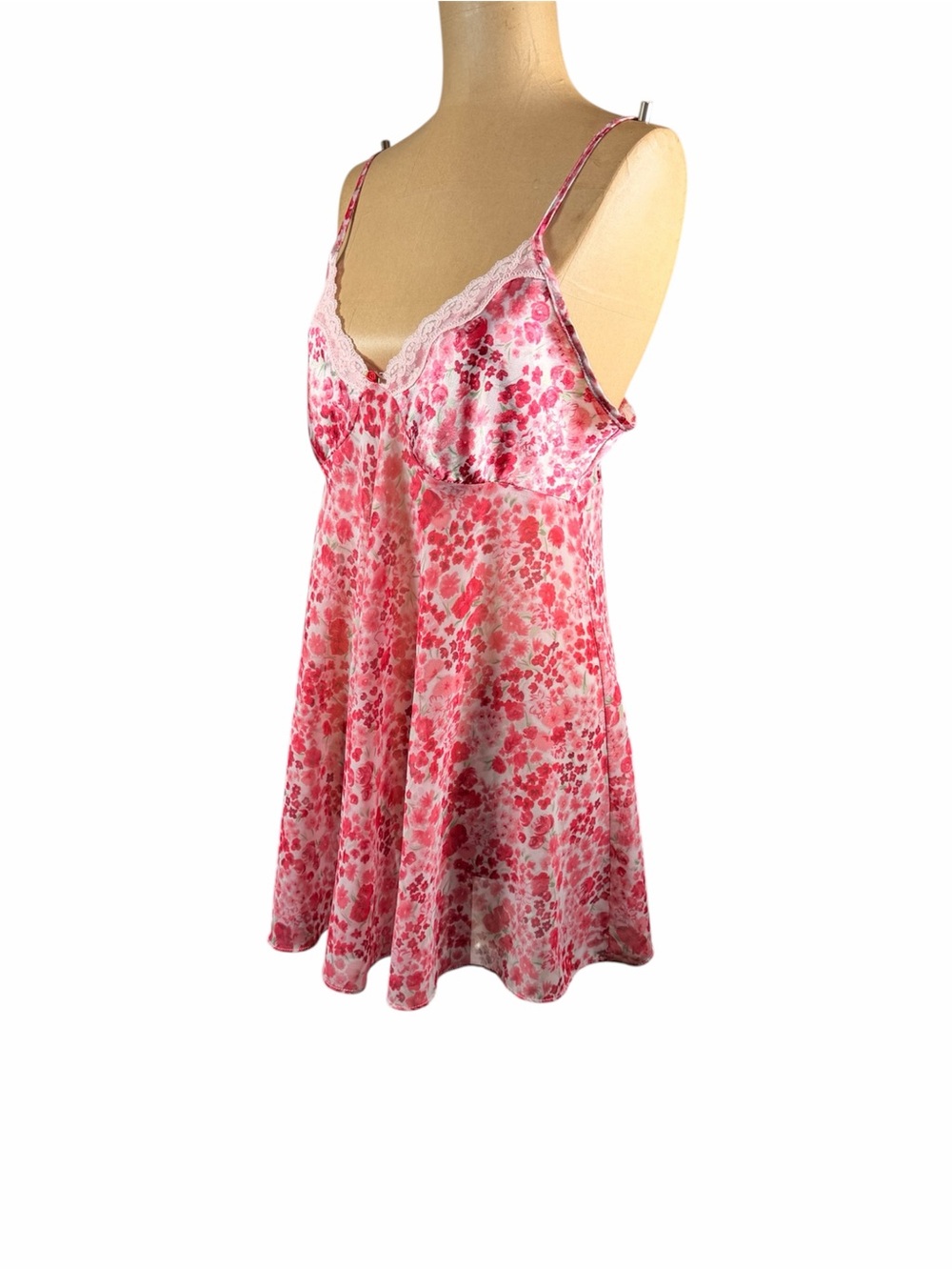 EXPRESSIONS Vintage Pink & White Floral Slip/Nightgown
